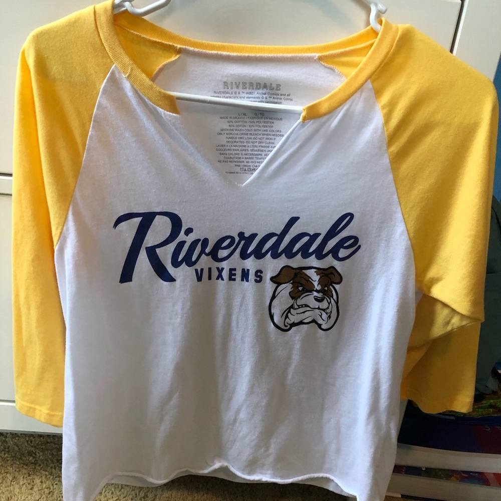 Semi-cropped Riverdale T-shirt